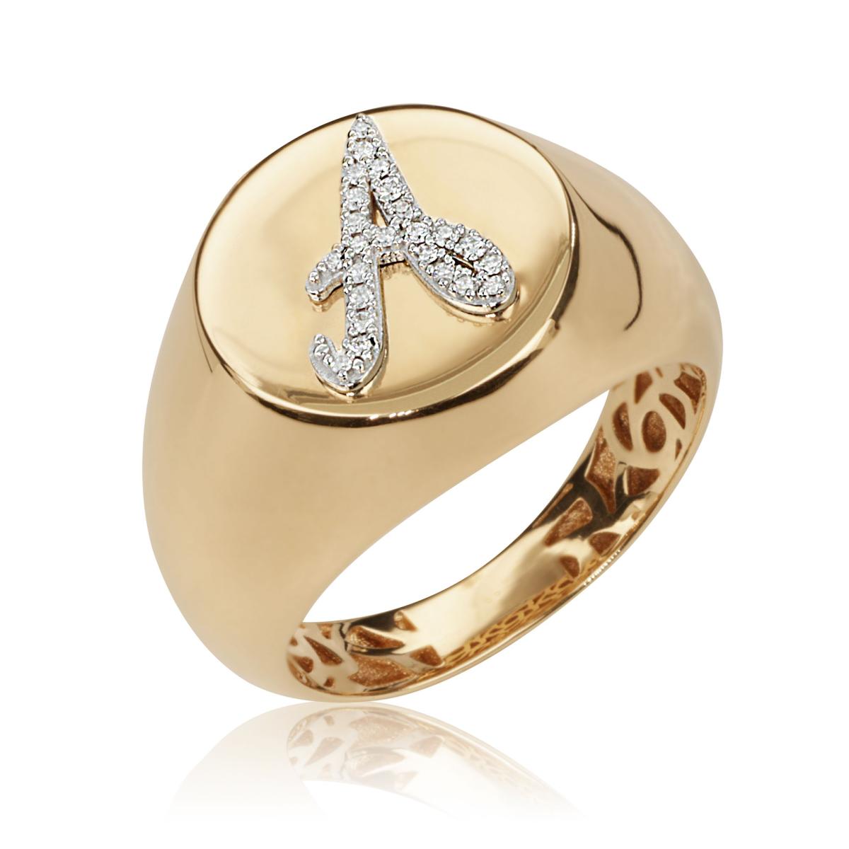 Chevalier ring in 18 kt gold, with customizable initial in diamonds - AD893