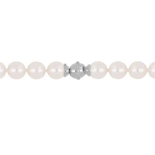 Akoya pearl string with diamond clasp in 18 kt gold - C016L