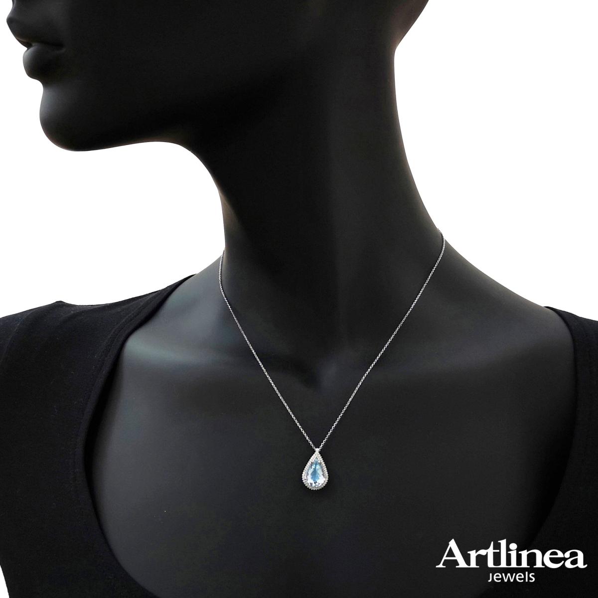 Necklace with diamonds and aquamarine