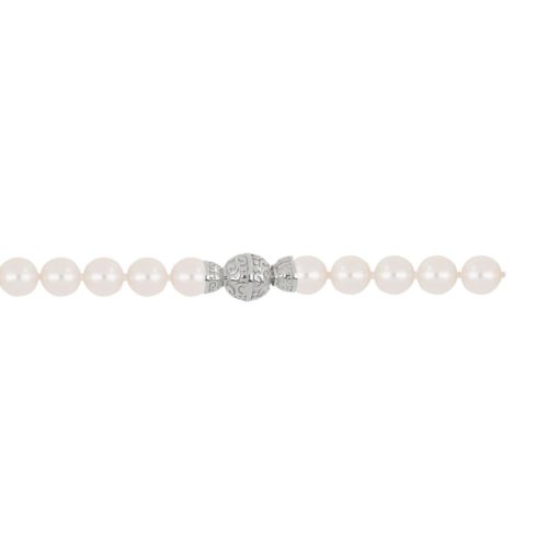 Akoya pearl string with 18 kt gold clasp - C026L
